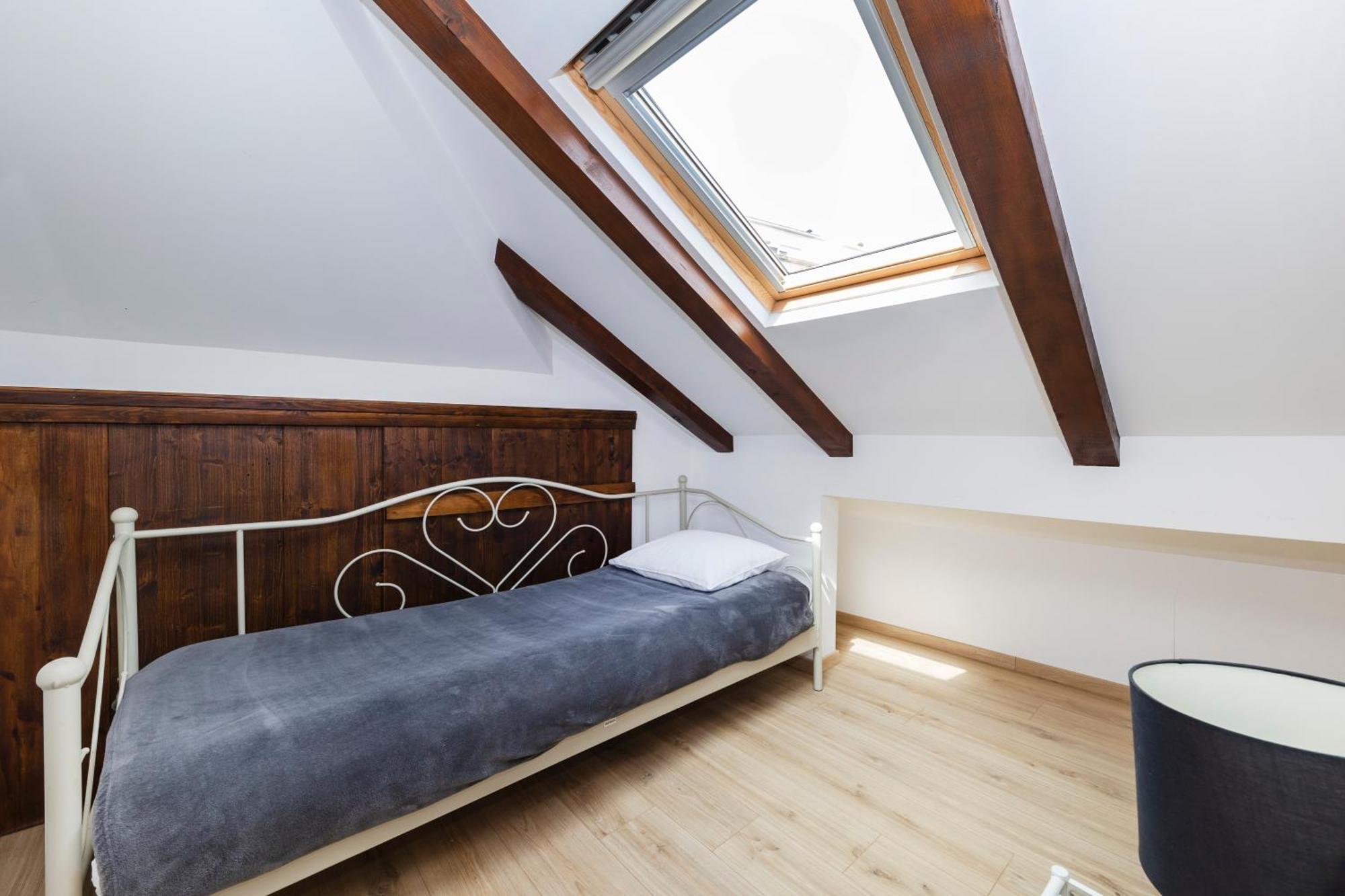 Nikky 2br Apt. In Old Town Centre Apartament *