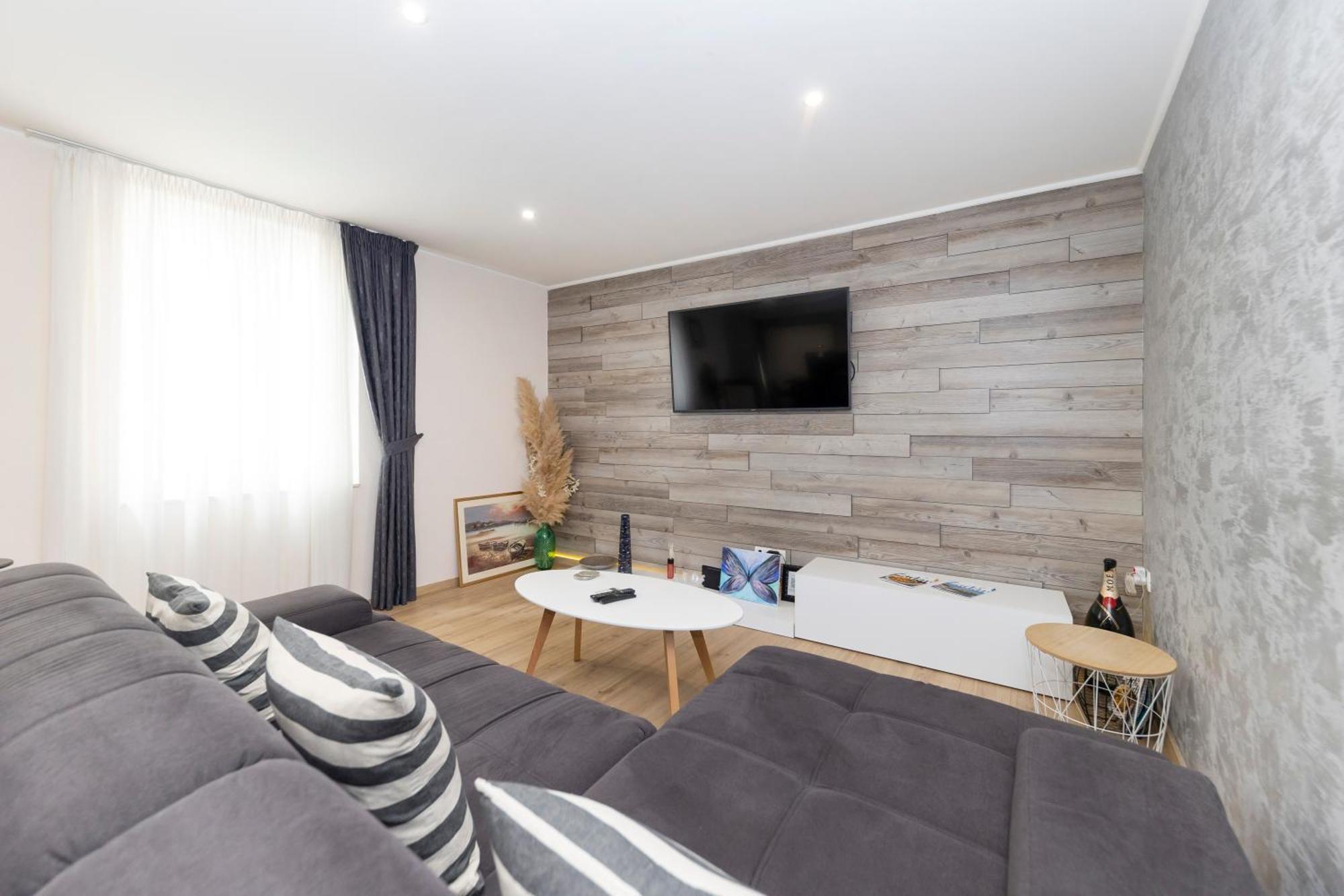 Apartament Nikky 2br Apt. In Old Town Centre *
